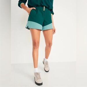 Old Navy Active Shorts Water-resistant Green Color Block Shorts Plus Size 2X